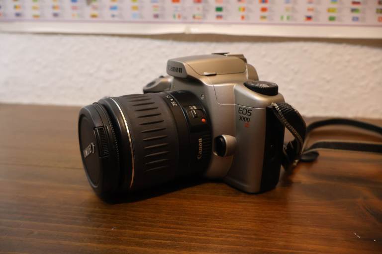 Canon EOS 3000 N