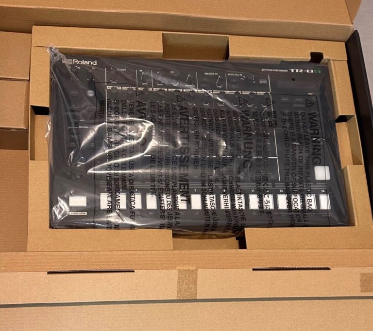 Roland TR-8S Rhythm Performer Drum Machine