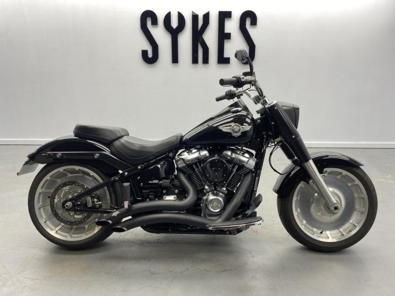 2018 Harley-Davidson FLFB Softail Fat Boy 107 in Vivid Black