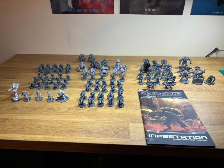MANTIC DEADZONE BUNDLE OF MODELS ALL BUILT AND UNPAINTED £60.00 THE LOT PLUS POSTAGE