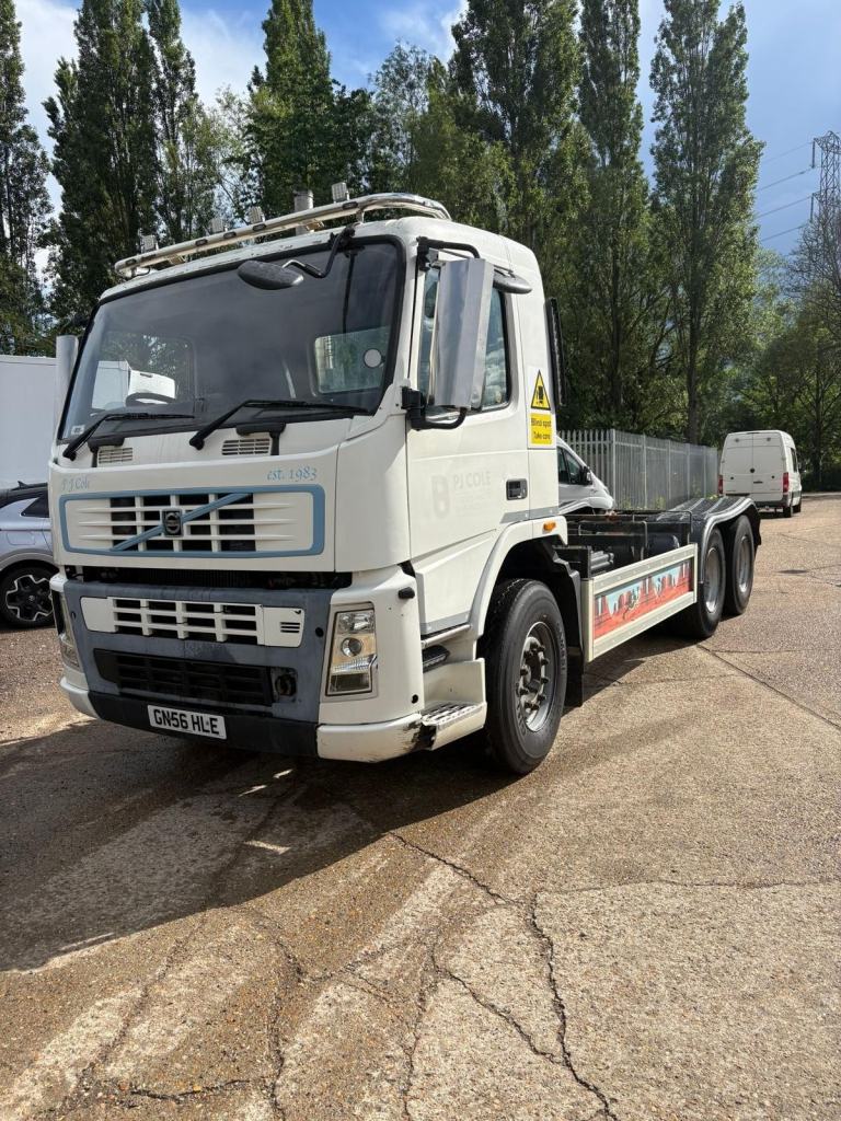 200 Volvo FM 380 6x4 double drive 
