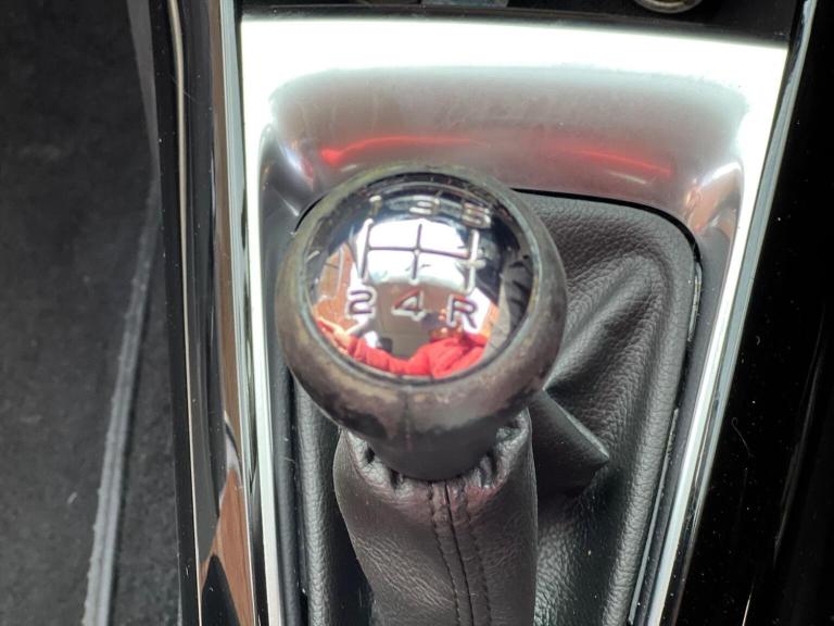 CITROEN C3 1.2 PureTech Platinum Euro 6 5dr 2016