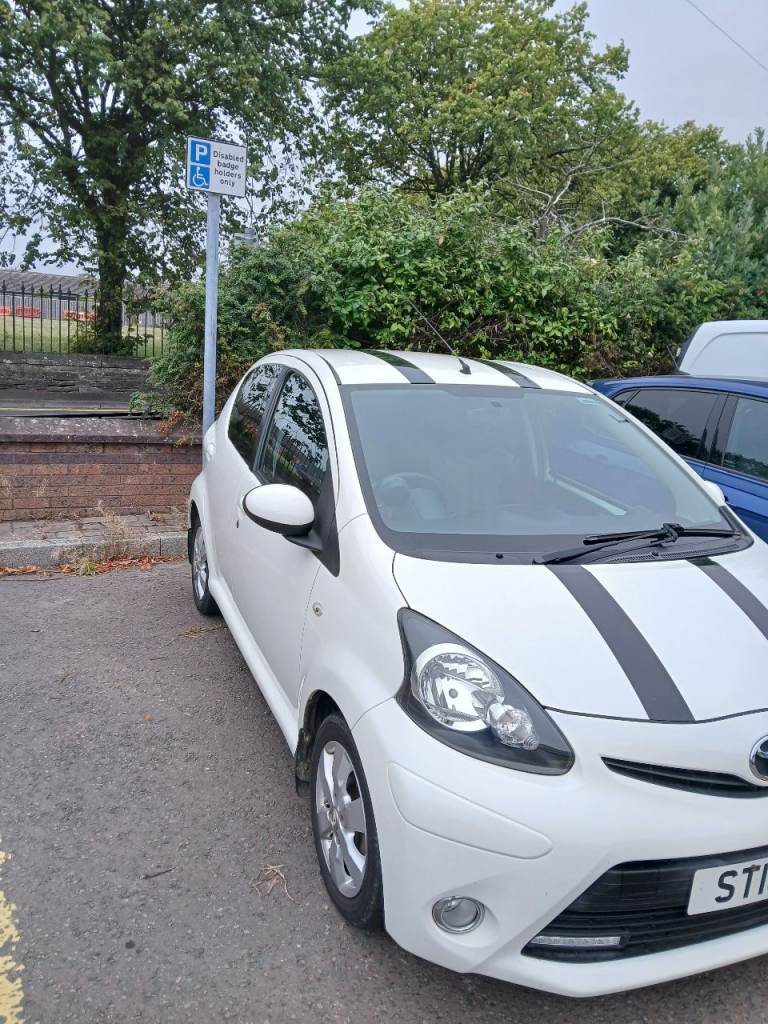 Toyota, AYGO FIRE, Hatchback, 2013, Manual, 1329 (cc), 5 doors