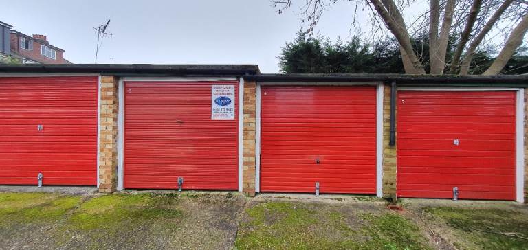 Garages to rent: Vicars Moore Lane (r/o Margaret Court) Winchmore Hill, N21 2QL