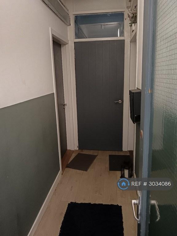 2 bedroom flat in Avon Street, Hamilton, ML3 (2 bed) (#3034086)