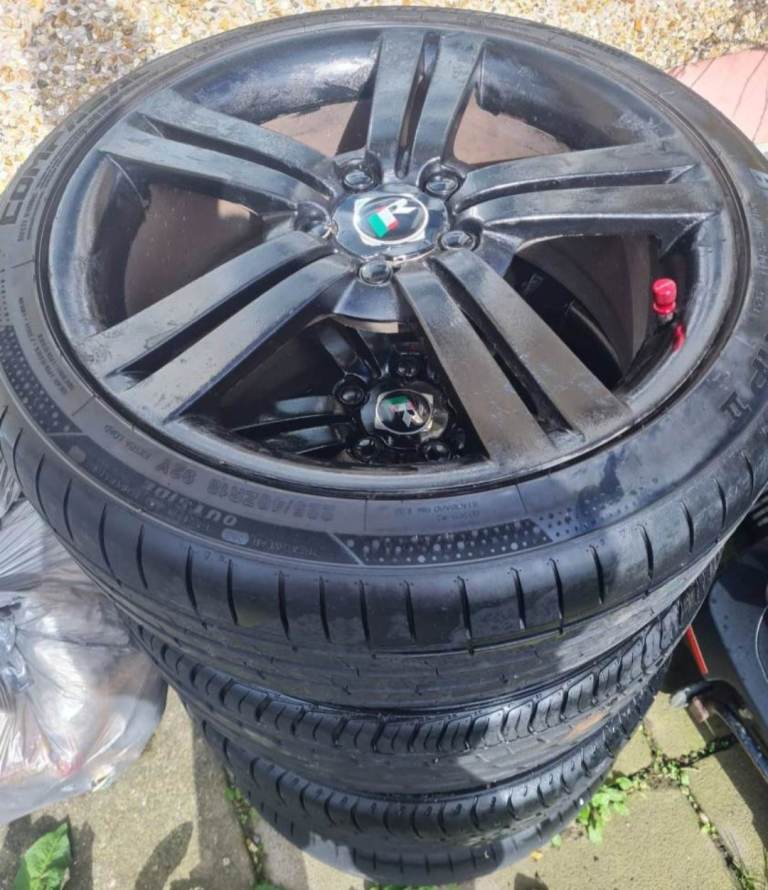 4x 18 inch black alloy wheels (vw, Audi, seat, skoda, Mercedes benz, maybe others)