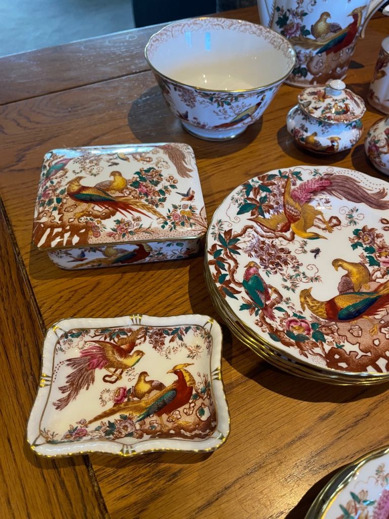 China tea set “Royal crown derby”