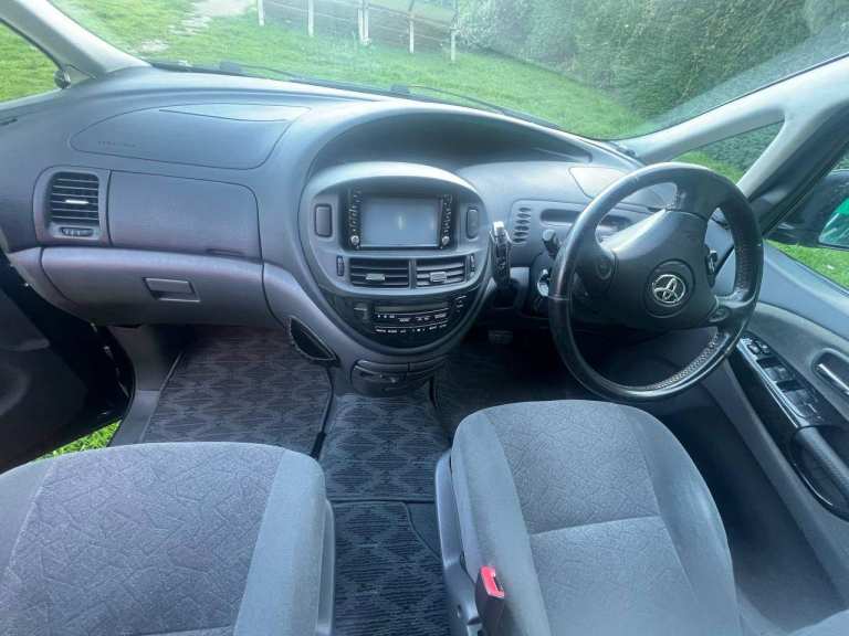 Toyota Estima, 2015/2003, 2360 (cc) bargain price