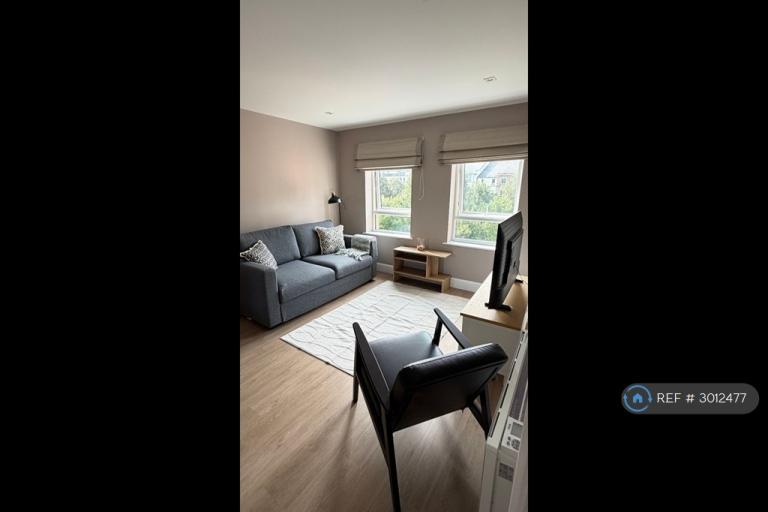 2 bedroom flat in Murano Place, Edinburgh, EH7 (2 bed) (#3012477)