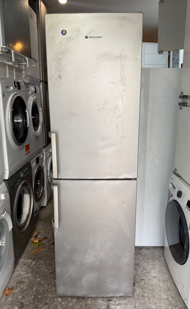 HOTPOINT XAG95TI NICE FRIDGE FREEZER WITH WARRANTY  