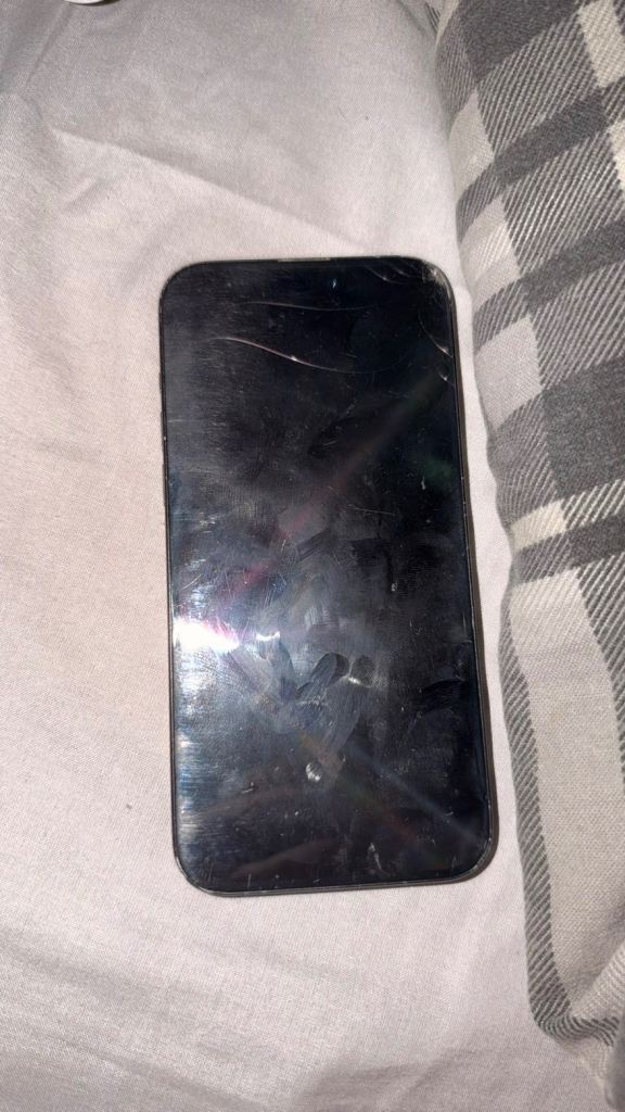 Apple iPhone 15 Black – Fair Condition, Cracked Screen