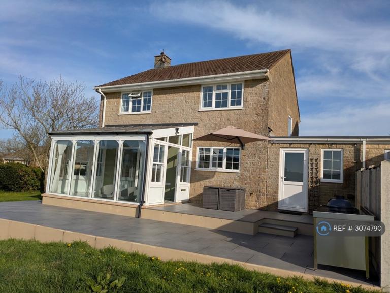3 bedroom house in Axe Valley Close, Beaminster, DT8 (3 bed) (#3074790)
