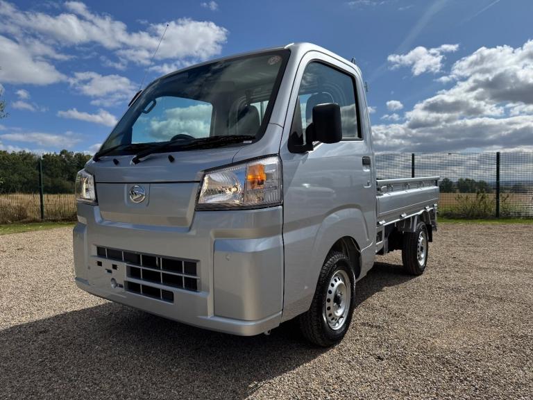 2025 Daihatsu Hijet 2025 PICK UP TRUCK 660cc 4X4 5 SPEED MANUAL * ULEZ COMPLIANT * ONLY 8 MILES  ...