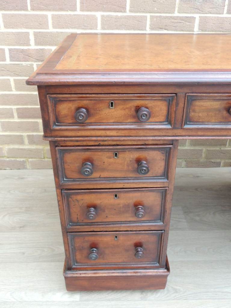 Antique Victorian Pedestal Desk (UK Delivery)