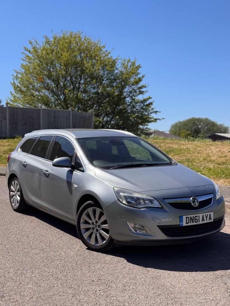 Vauxhall, ASTRA, Estate, 2011, Manual, 1598 (cc), 5 doors