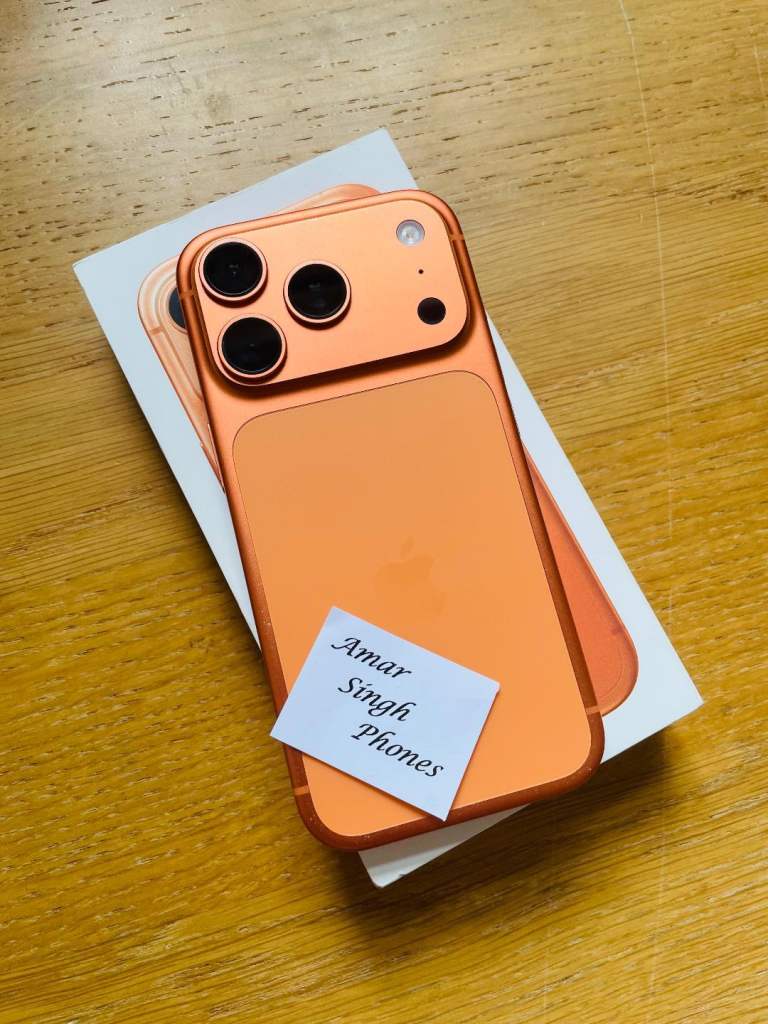 Iphone 17 pro, 256GB, 100% Battery! (C902)