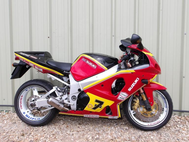Suzuki GSXR 1000 Barry Sheene Replica, Original Panels & Spares Included 
