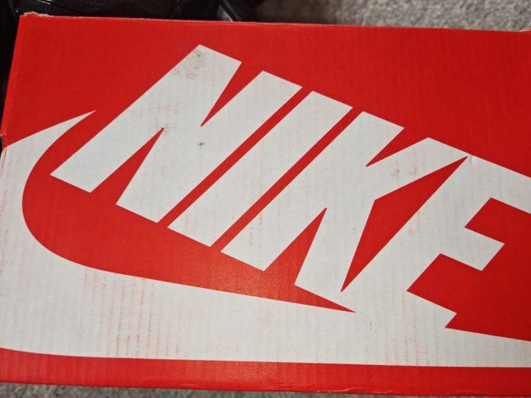 Nike air max plus tn trainers black size 4 