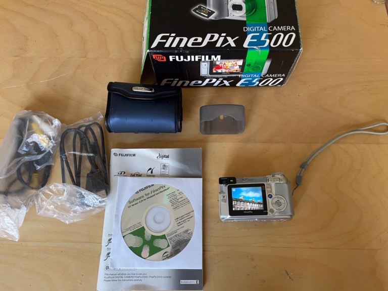 Fujifilm Finepix E500 vintage CCD camera kit - boxed very good condition 