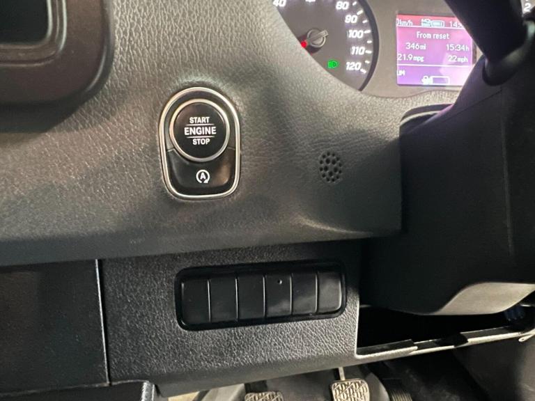 2021 Mercedes-Benz Sprinter 3.5t Progressive Crew Cab Tipper CHASSIS CAB DIESEL Manual