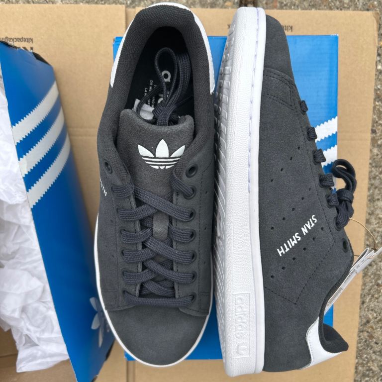 Adidas Stan Smith Trainers Dark Grey Suede Size UK 7.5 NEW