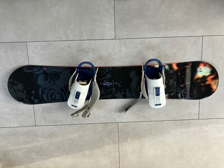 K2 First Lite 143cm snowboard & Burton Freestyle bindings