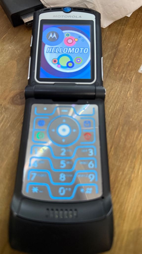 Motorola v3 
