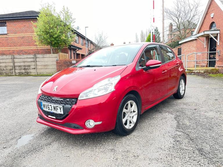 2013 Peugeot 208 1.2 VTi Active 5dr HATCHBACK Petrol Manual