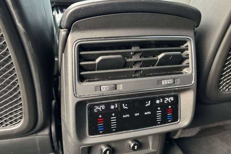 2022 Audi Q7 55 TFSI Quattro Black Edition 5dr Tiptronic [C+S] SUV Petrol Automatic