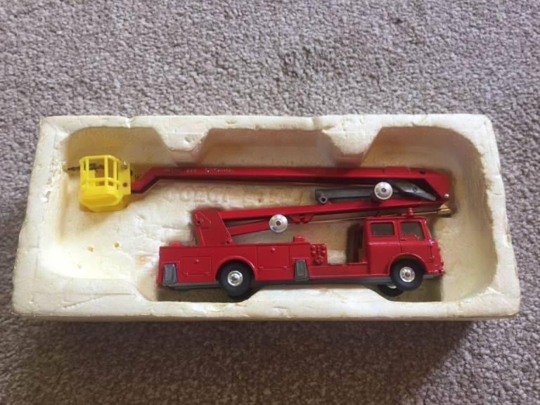 Corgi 1127 Simon Snorkel Fire Engine On Bedford Chassis Vintage Diecast with original box