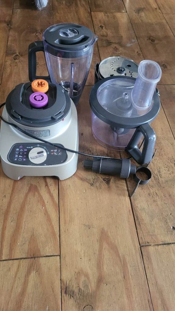 Food processor 
