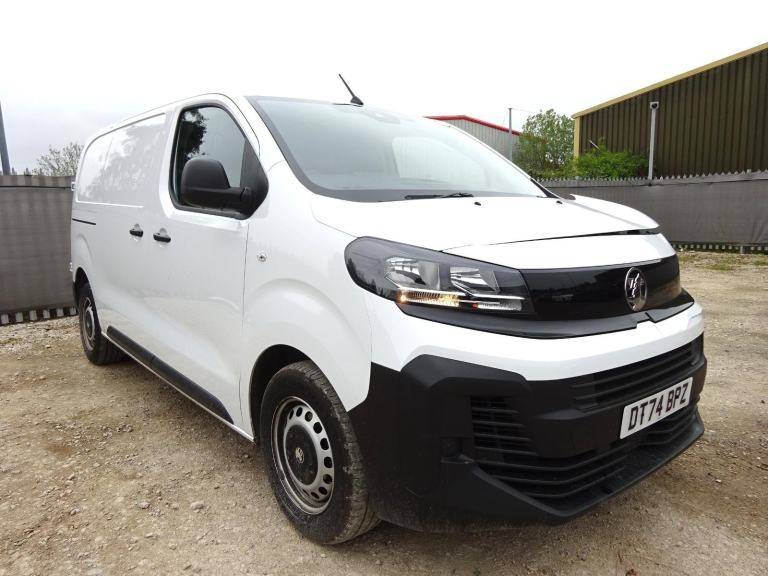 2024 74 REG VAUXHALL VIVARO F2900 PRIME DIESEL VAN DAMAGED REPAIRABLE SALVAGE