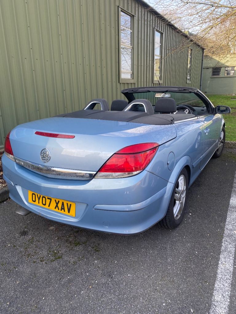 Vauxhall, ASTRA, Convertible, 2007, Manual, 1796 (cc), 3 doors