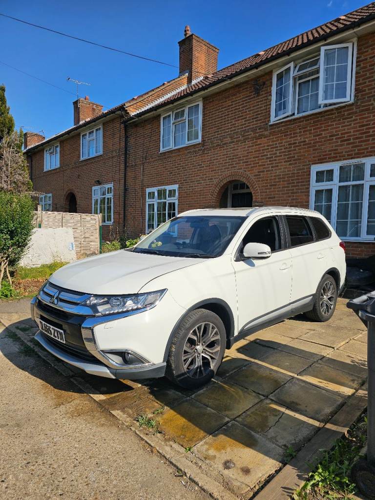 Mitsubishi, OUTLANDER, Estate, 2015, Manual, 2268 (cc), 5 doors