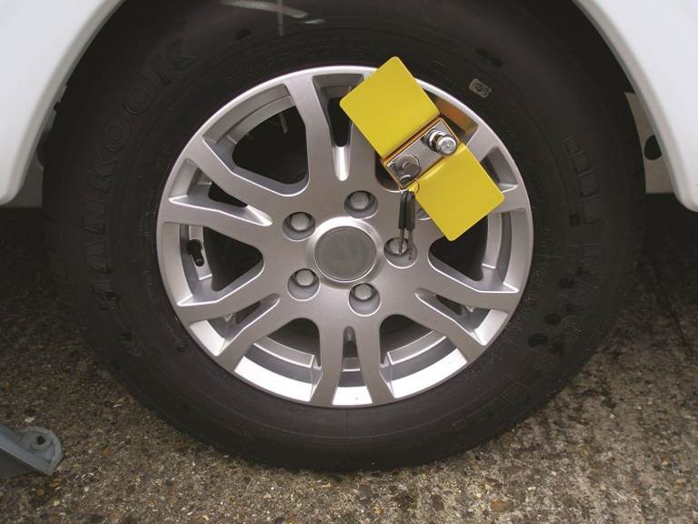 Compact C Milenco Wheel Clamp