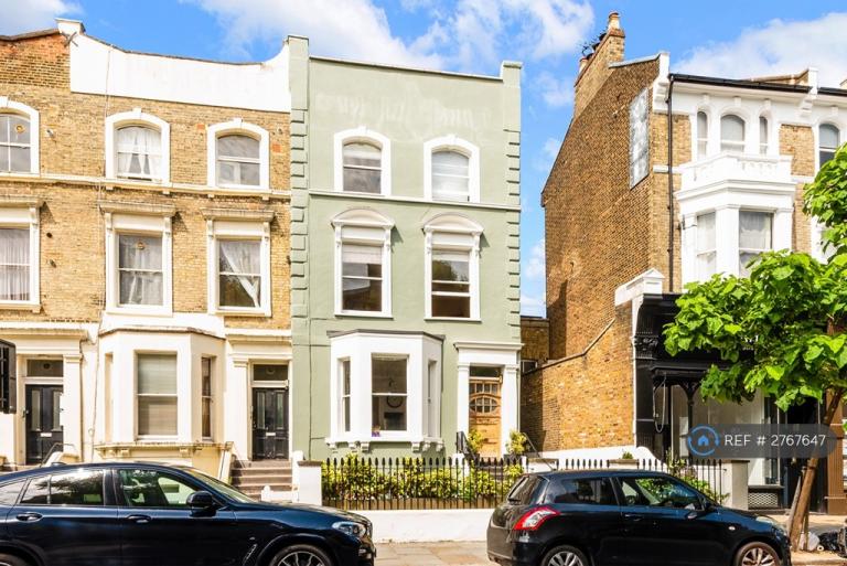 2 bedroom flat in Lancaster Road, London, W11 (2 bed) (#2767647)