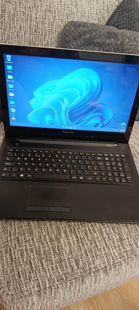 Lenovo Laptop i3 8GB RAM 2.0GHz – Good Condition