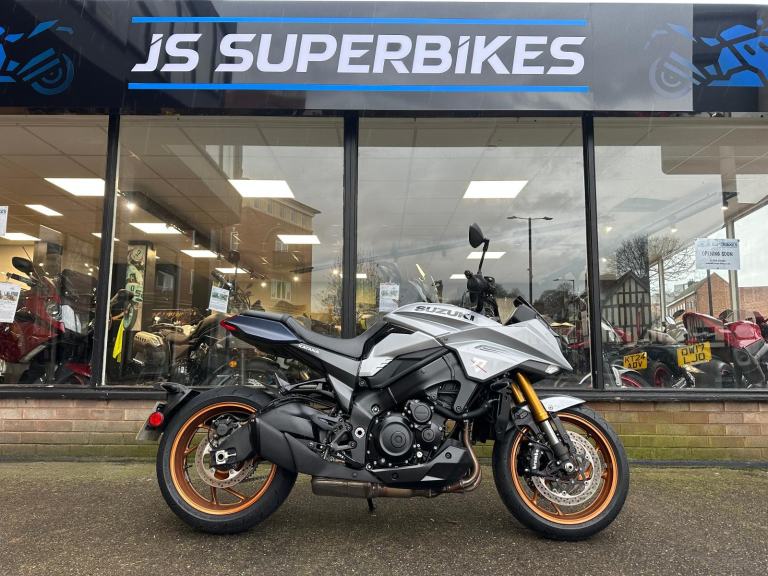 SUZUKI KATANA GSXS1000 SRQM5 2025 - ONE OWNER 1303 MILES