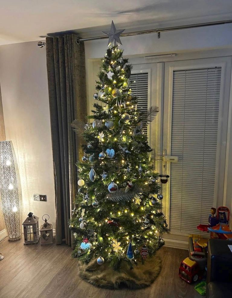 Brand new 7ft Christmas tree free delivery 