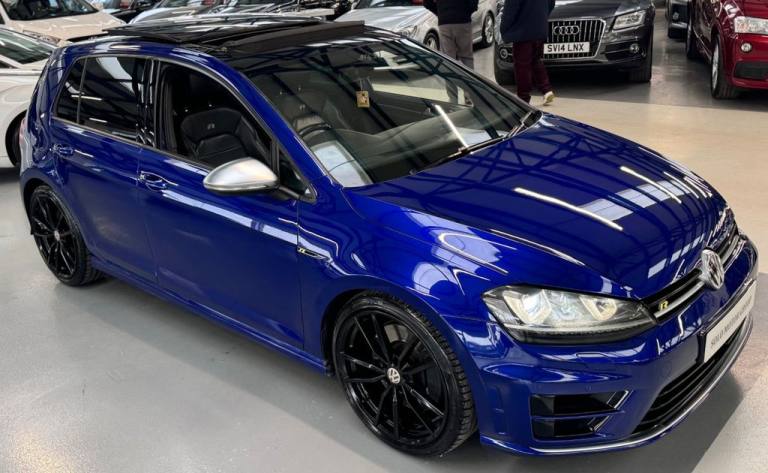 image for 2016 Volkswagen Golf 2.0 TSI BLUEMOTION TECH R HATCHBACK 5DR PETROL DSG 4MOTION EURO 6 (S/S) (30 ...