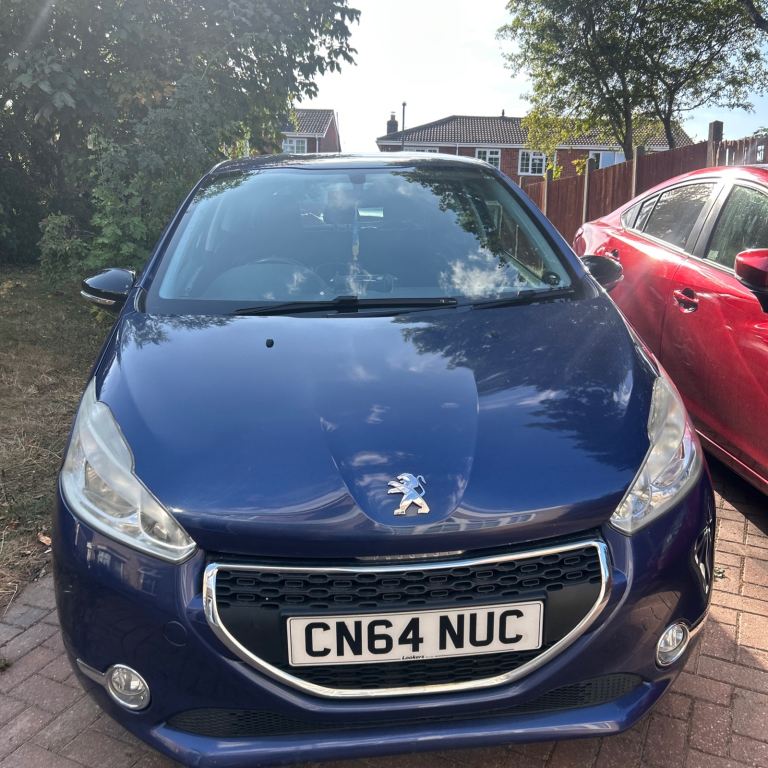 Peugeot, 208, Hatchback, 2014, Manual, 999 (cc), 3 doors