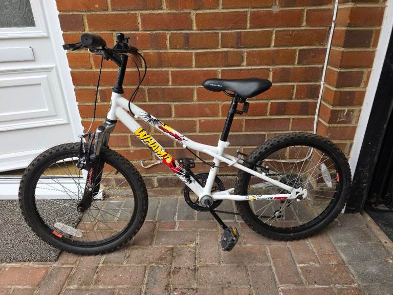 Apollo Wham Kids Bike - 6 Speed, Good Condition