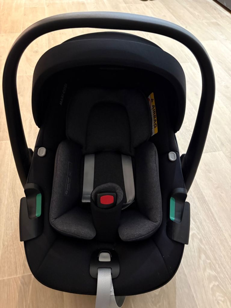 Maxi cosy newborn carseat