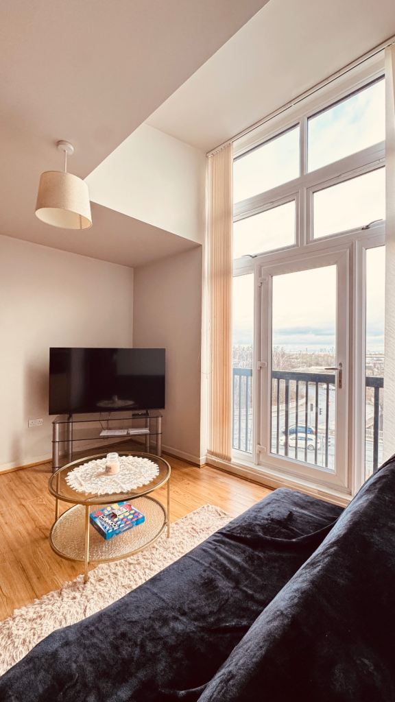 Fully Furnished Apartment Near Manchester Airport