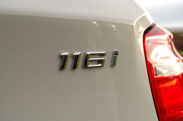 BMW 1 SERIES 116i Urban White Auto Petrol 2013