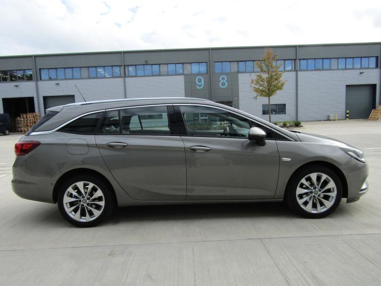 2017 Vauxhall Astra (OPEL) 1.6 CDTi SPORTS TOURER+ EURO 6 (s/s) DIESEL LEFT HAND DRIVE Estate Die...
