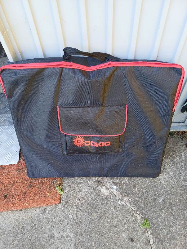 Solar panel folding
