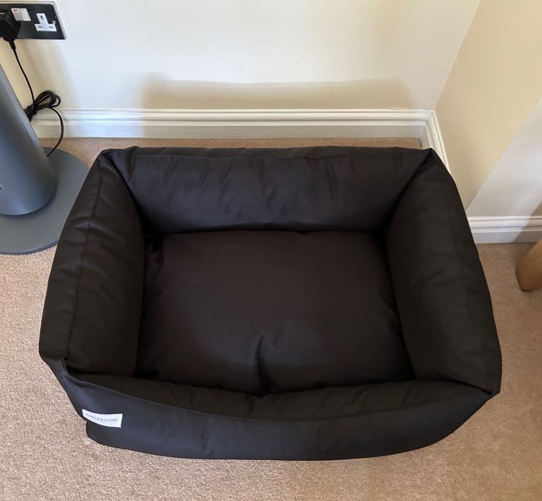 Earthbound Dog Bed in Black