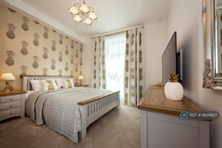 2 bedroom flat in Beechwood House, Headington, Oxford, OX3 (2 bed) (#2624853)