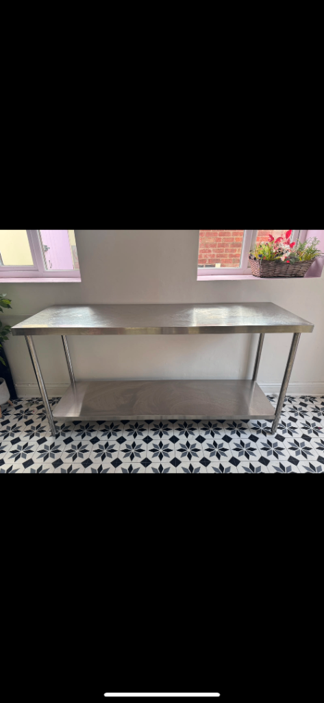 Stainless Steel Table with Shelf – Good Condition